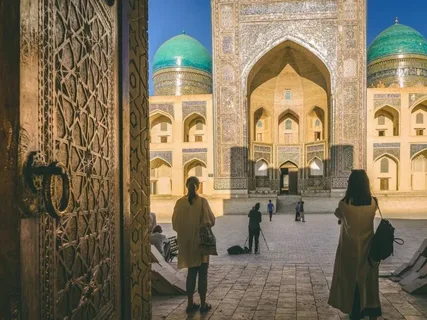Samarkand Travel Guide — Ancient Silk Road City of Uzbekistan