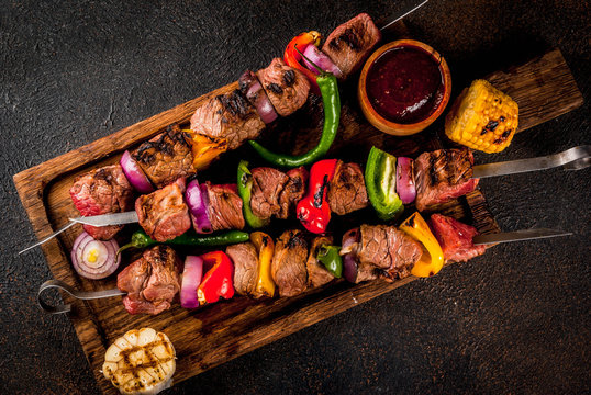 🍢 Shashlik — kebab cooked on charcoal